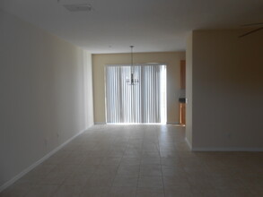 672 Fortanini Cir in Ocoee, FL - Building Photo - Building Photo