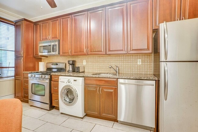 608 Madison St in Hoboken, NJ - Foto de edificio - Building Photo