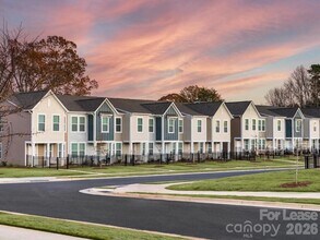 102 Abercorne Wy in Mooresville, NC - Building Photo - Building Photo