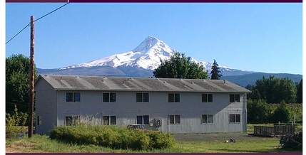 6600 Highway 35 in Mount Hood Parkdale, OR - Building Photo - Building Photo