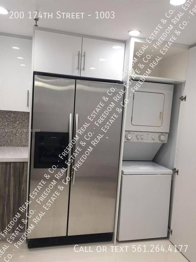 200 174th St in Sunny Isles Beach, FL - Building Photo - Building Photo