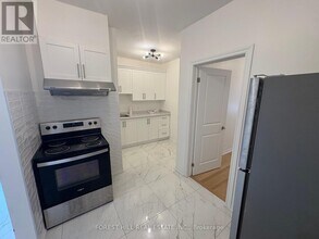 756 Queen St W in Toronto, ON - Building Photo - Building Photo