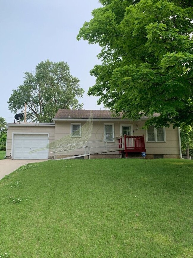 property at 10605 E 27th Terrace S