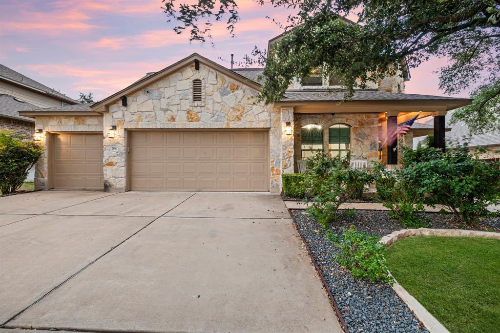 208 Arrezo Ln in Georgetown, TX - Building Photo