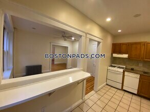 240 Kelton St in Boston, MA - Building Photo - Building Photo
