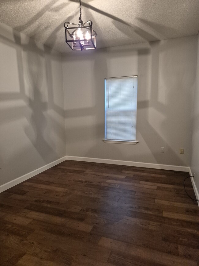 1921 Gornto Rd in Valdosta, GA - Building Photo - Building Photo