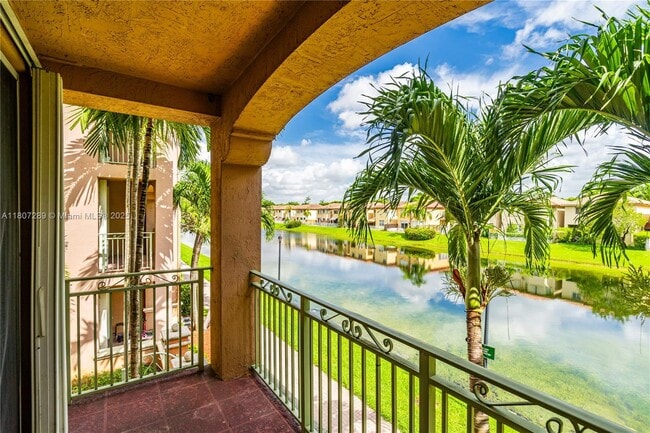 6700 NW 114th Ave in Doral, FL - Building Photo - Building Photo