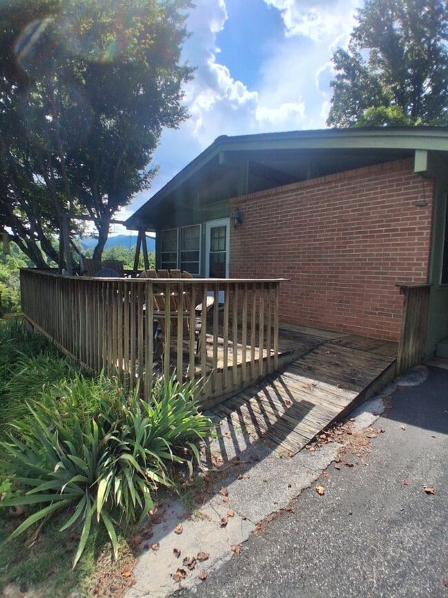 property at 289 Speedwell Acres Rd