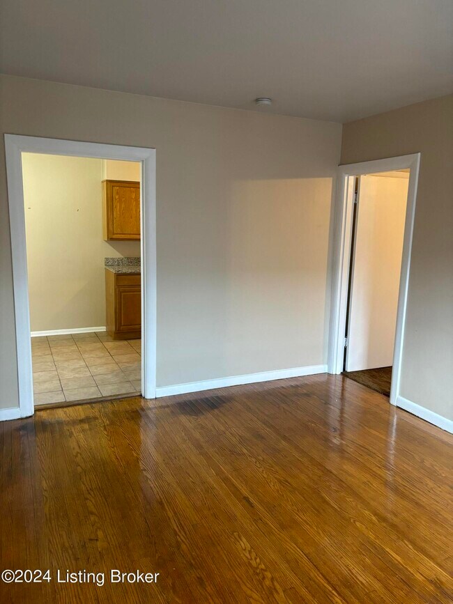 3802 Nanz Ave, Unit 6 in St Matthews, KY - Building Photo - Building Photo