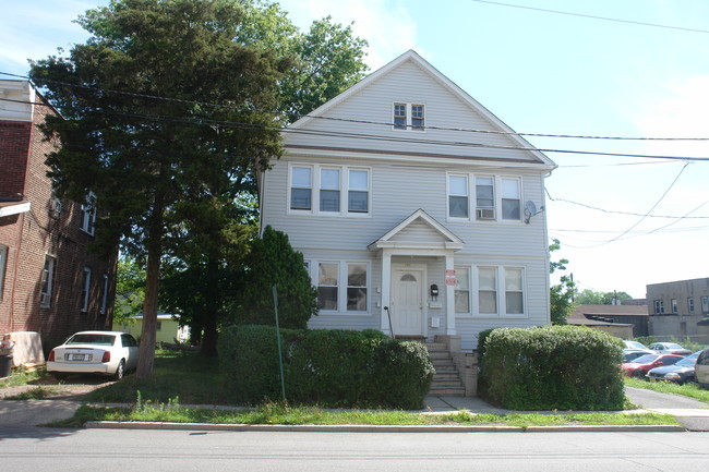 1205 Morris St in Roselle, NJ - Building Photo - Building Photo