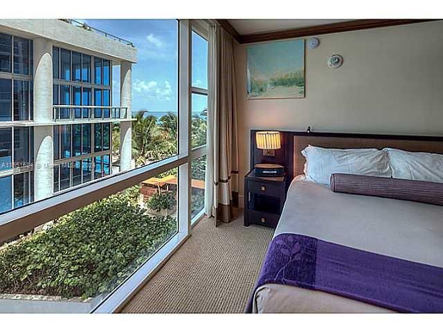 6801 Collins Ave, Unit 710 in Miami Beach, FL - Foto de edificio