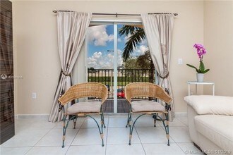 7330 NW 114th Ave-Unit -2095 in Doral, FL - Building Photo - Building Photo