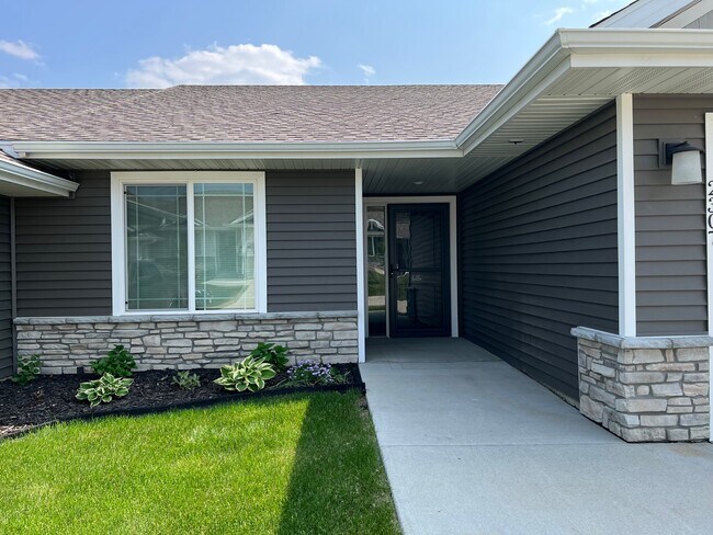 2307 Redmond Ave in Des Moines, IA - Building Photo - Building Photo