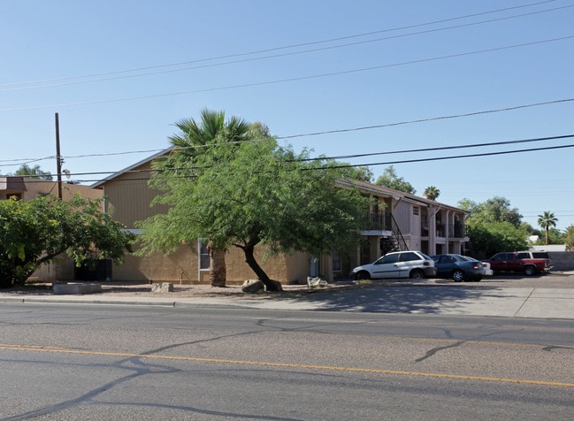 1849 E Broadway Rd in Mesa, AZ - Building Photo - Building Photo