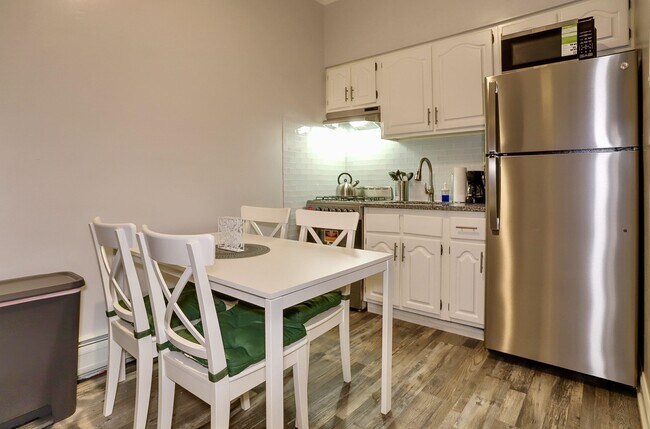 property at 208 48th St