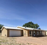 710 Suncrest Ln in Taylor, AZ - Foto de edificio - Building Photo