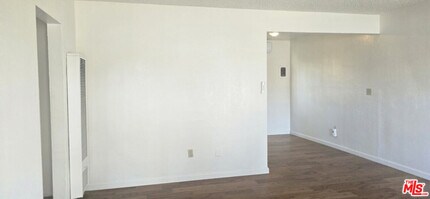 2458 Normandie Ave in Los Angeles, CA - Building Photo - Building Photo