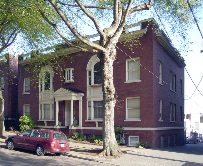 The Pittsburgh in Seattle, WA - Foto de edificio - Building Photo