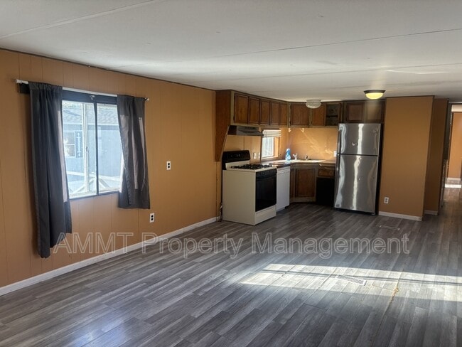 1528 Apache Dr in Marion, IA - Building Photo - Building Photo