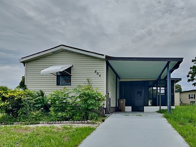 804 Weeping Willow Ave
