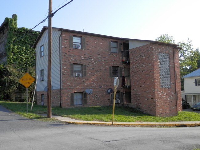 114 Printz St in Edinburg, VA - Building Photo - Building Photo
