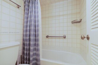 2901 S Bayshore Dr in Miami, FL - Building Photo - Building Photo