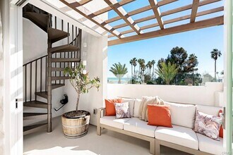 1528 Doheny Way in Dana Point, CA - Building Photo - Building Photo