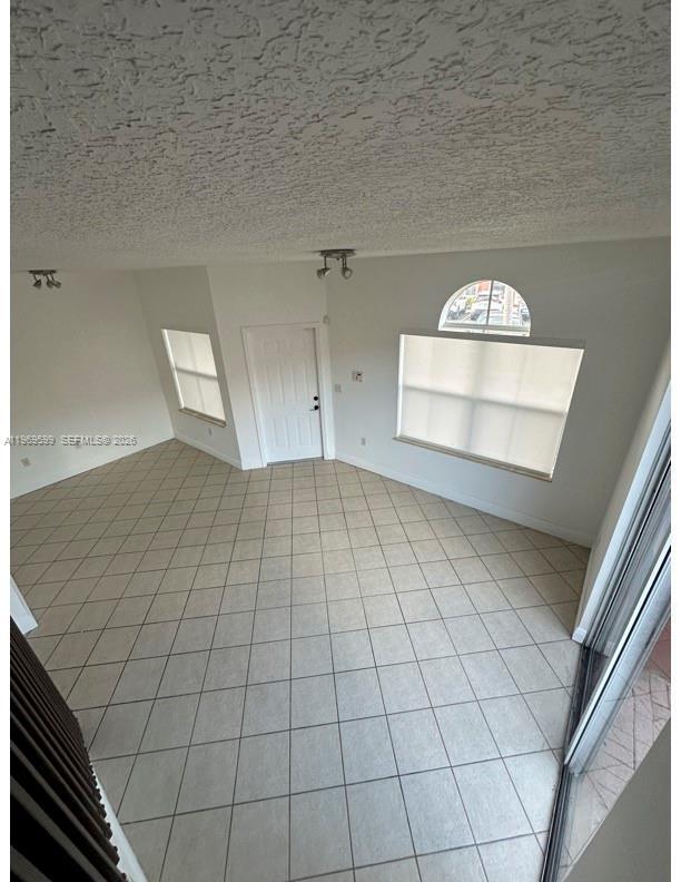 11438 NW 62nd Terrace in Miami, FL - Building Photo - Building Photo