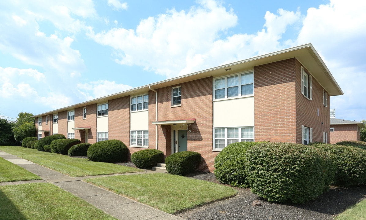 Kenny Road Apartments in Columbus, OH - Building Photo