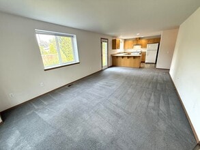 201 W Mt Hood Ct in Ellensburg, WA - Building Photo - Building Photo