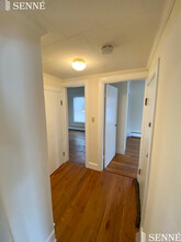 23 Jasset St, Unit 1 in Newton, MA - Foto de edificio - Building Photo