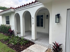 517 Navarre Ave in Coral Gables, FL - Building Photo - Building Photo