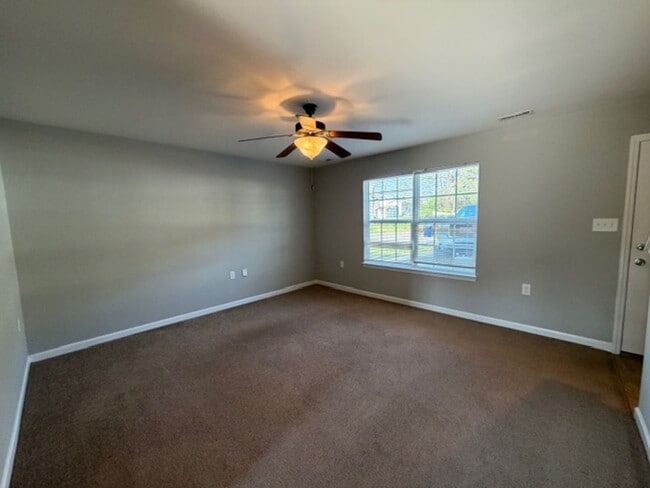 1299 Pond St SE in Cleveland, TN - Building Photo - Building Photo