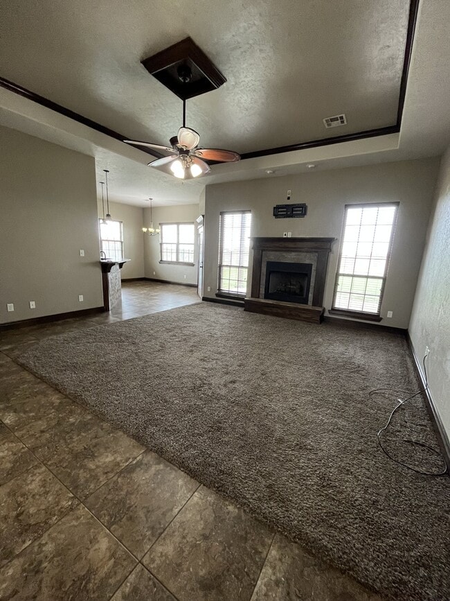 48 Creekside Dr in Elgin, OK - Building Photo - Building Photo