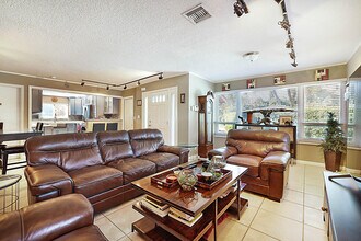 4548 SW 28th Way in Fort Lauderdale, FL - Building Photo - Building Photo