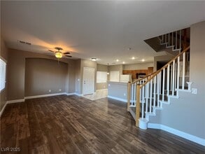 1081 Pleasure Ln in Henderson, NV - Building Photo - Building Photo