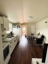 242 SW 4th Ave, Unit 1 in Miami, FL - Building Photo - Building Photo