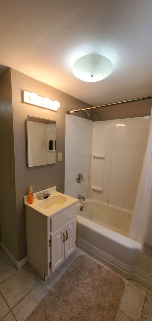 263 W 13th St in Elmira Heights, NY - Building Photo - Building Photo