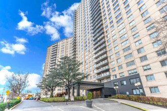 2600 Netherland Ave in Bronx, NY - Foto de edificio - Building Photo