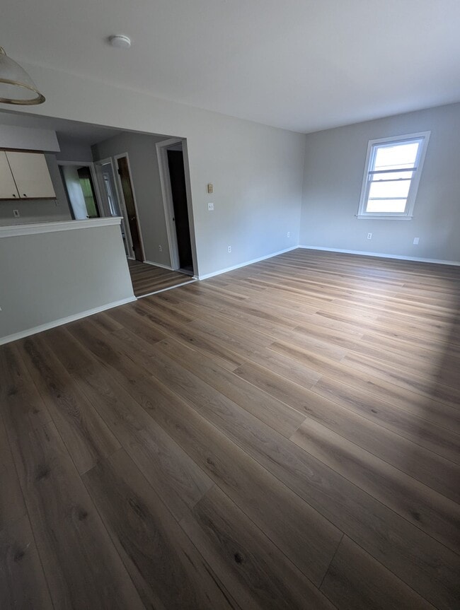 220 Glen Haven Rd, Unit D in New Haven, CT - Building Photo - Building Photo
