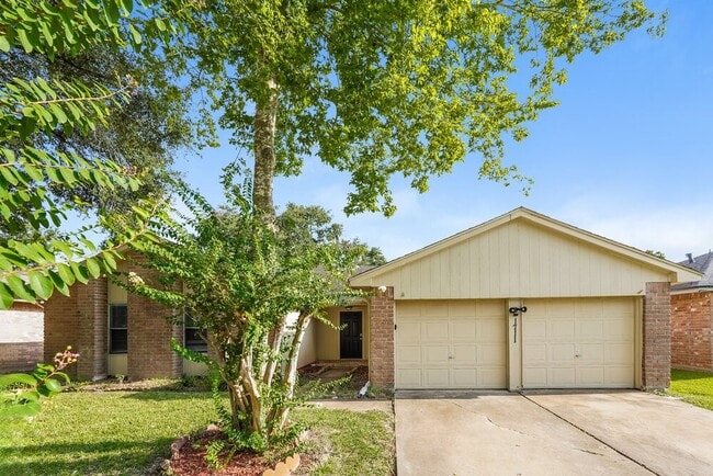 1711 Meadow Green Dr