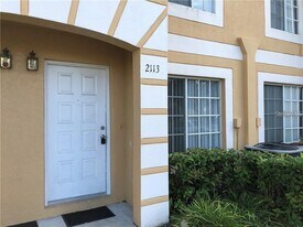 2113 Fluorshire Dr in Brandon, FL - Building Photo