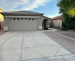 841 E Lamonte St in San Tan Valley, AZ - Building Photo