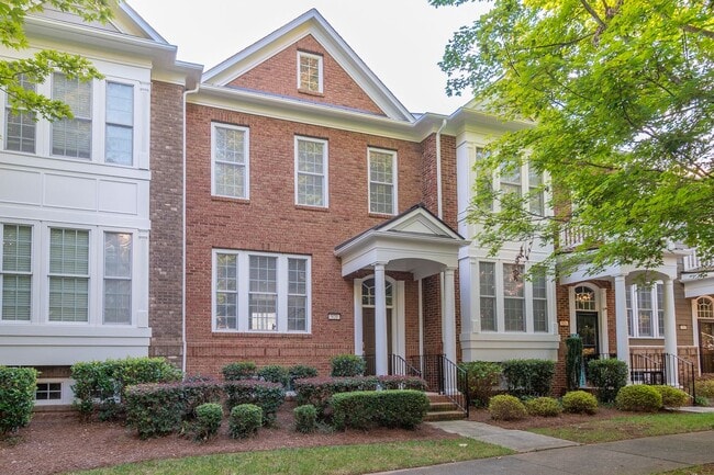 property at 920 Lyndley Dr