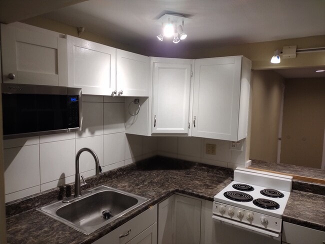 417 Dearborn Ave, Unit 417-1B