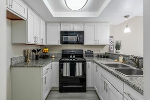 The Imperial Apartments in Santa Ana, CA - Building Photo