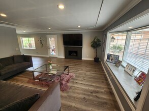 13969 Wallabi Ave in Sylmar, CA - Building Photo - Building Photo