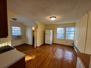 1340 Plum St in Lincoln, NE - Building Photo - Building Photo