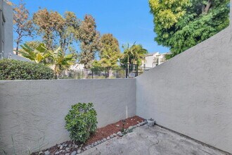 4065 Harrison St in Carlsbad, CA - Building Photo - Building Photo