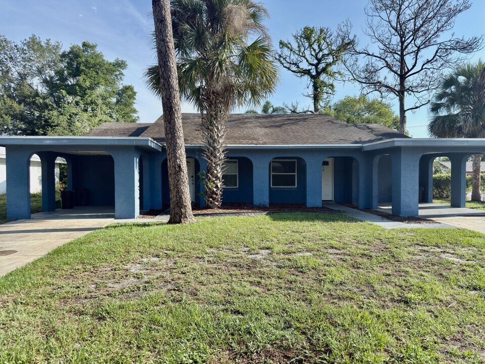 1700 Ridgewood Ln in Sanford, FL - Building Photo